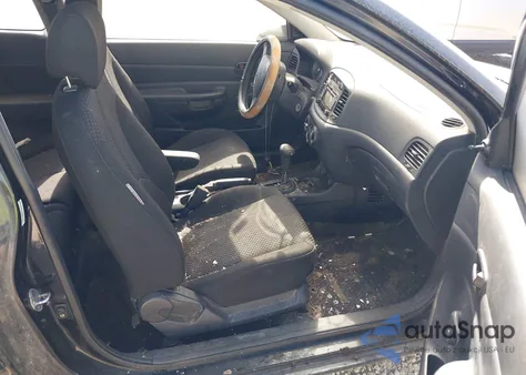 2008 Hyundai Accent Gs z USA, uszkodzony, nr VIN KMHCM36C38U091902